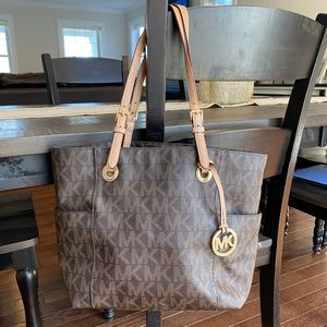 Michael Kors Tote